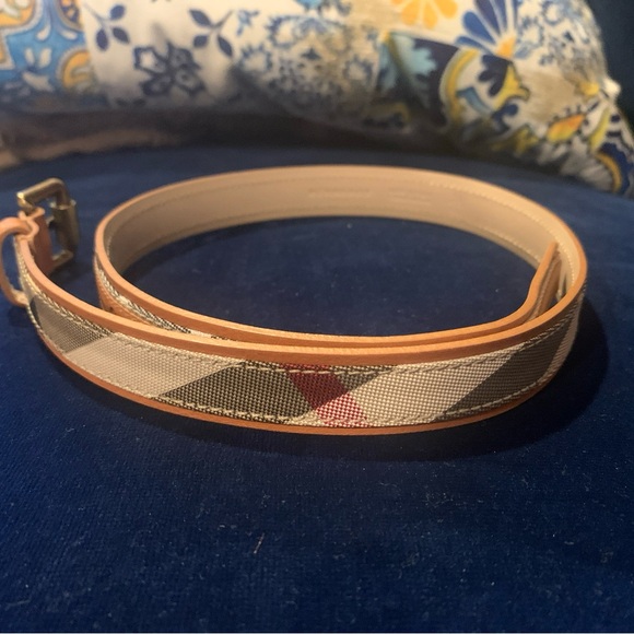 Burberry House Check Leather And Canvas Belt Little Kids Size 24 - Picture 2 of 7